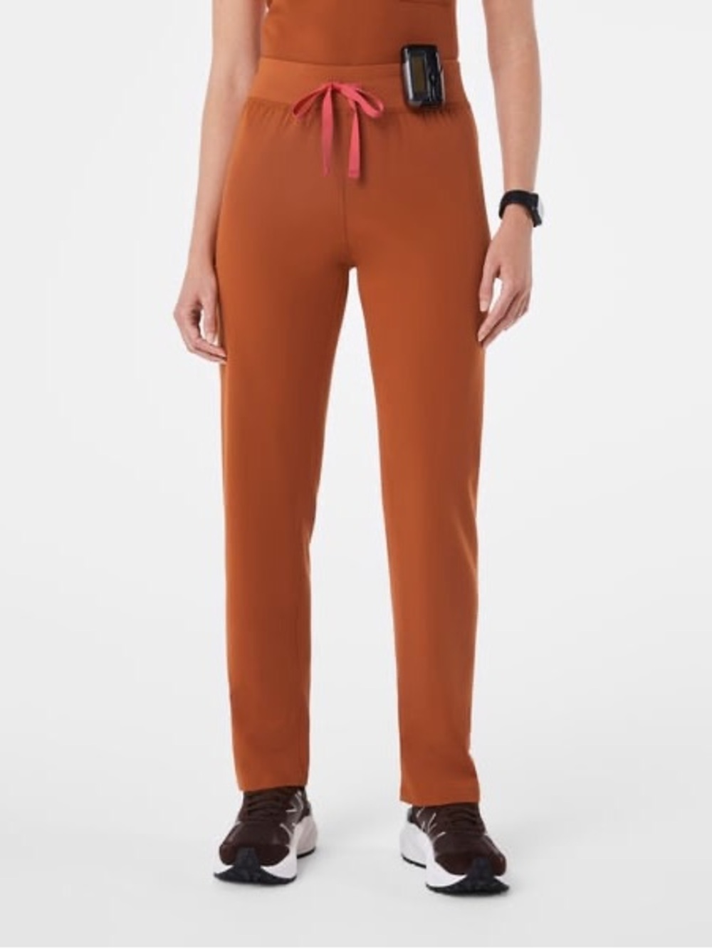 Figs Women's Livingston Pants in Dirty Chai